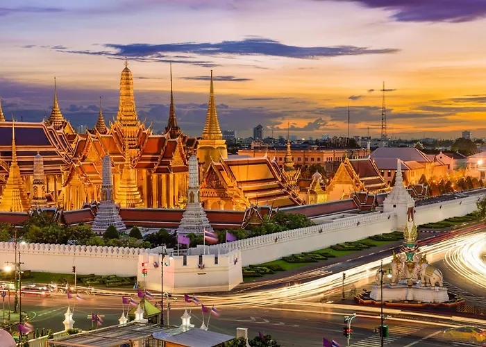 The Gravitique Hotel Khaosan