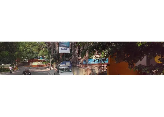 Hotel Diamond Villa & Banquet- Near Golden Temple