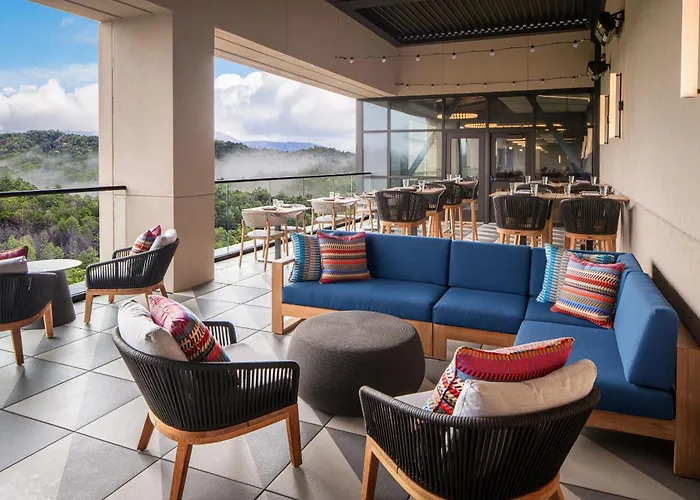 Harrah'S Cherokee Valley River Hotel & Casino - A Caesars Rewards Destination