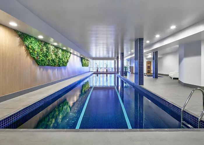 Meriton Suites Campbell Street, Sydney
