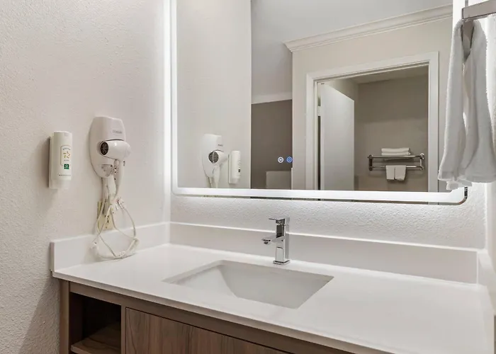Quality Inn & Suites Beaumont