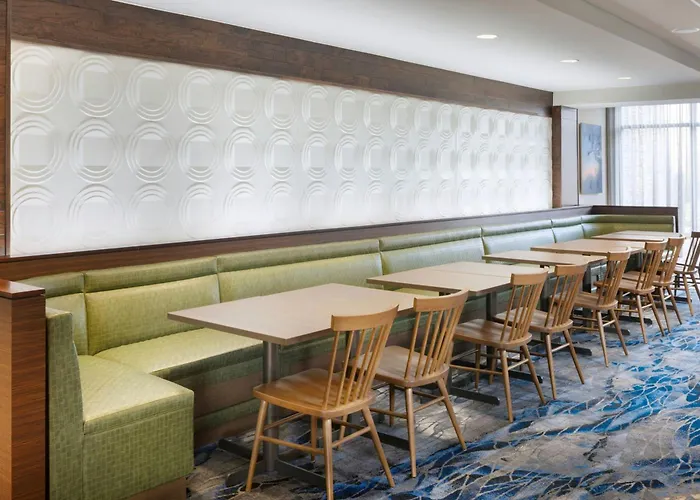 Fairfield Inn & Suites By Marriott Bowling Green