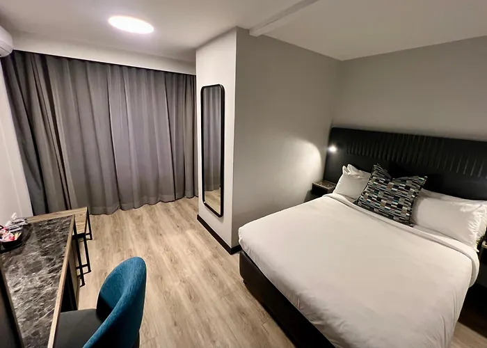 THE Pretoria Hotel