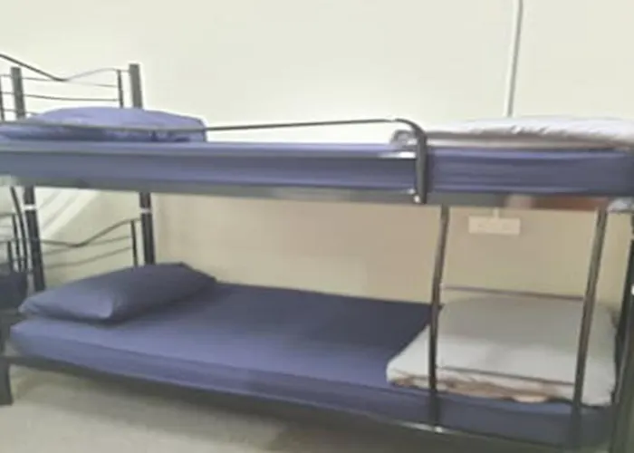 Spot On 89751 Bed Station Guest House