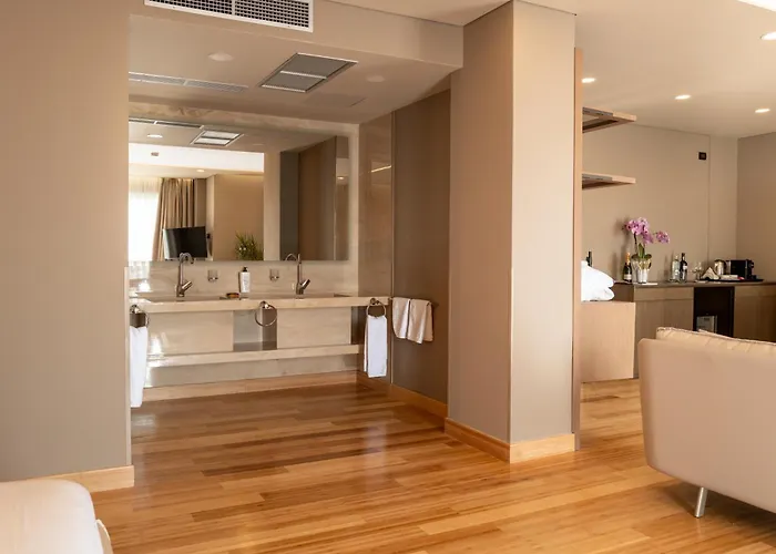 Kraal Hotel Vlore