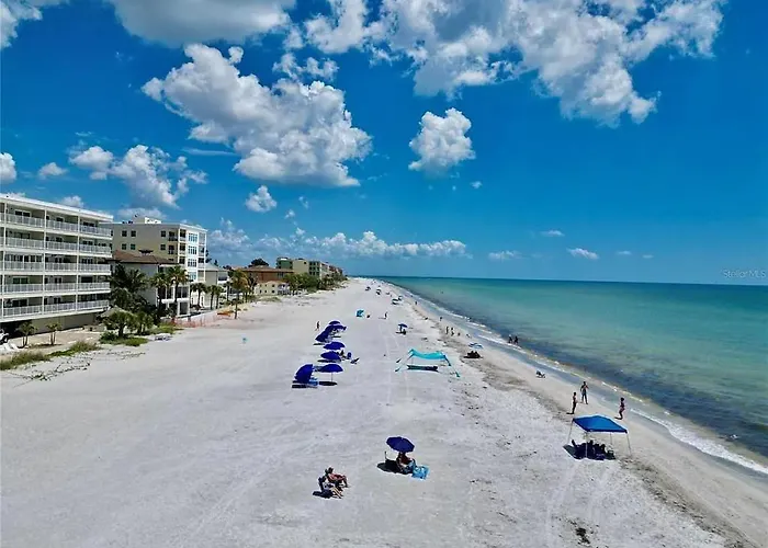 Indian Shores Beach Condo, Sleeps 4, Steps To Sand
