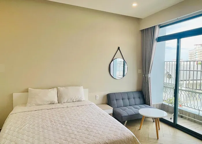 Midmost C22 Apartment
