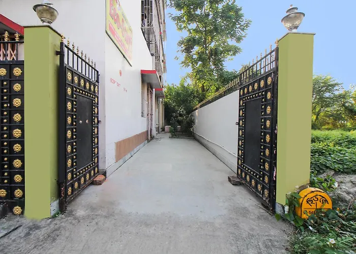 Hotel O Ecopark Guest House