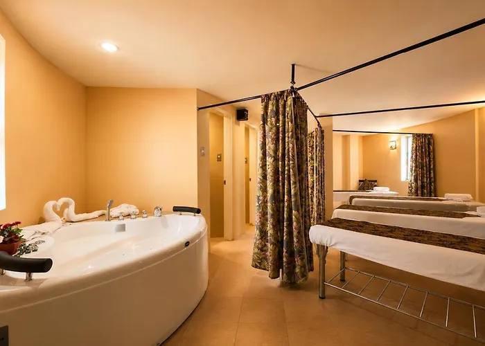 Fiesta Garden Hotel