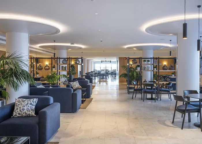 Hotel Tahiti Playa & Suites 4Sup