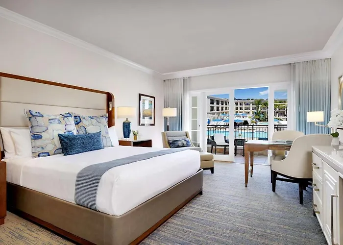 Balboa Bay Resort