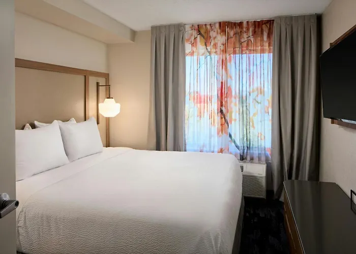Fairfield Inn & Suites Cleveland Avon