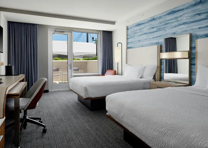 Courtyard By Marriott Erie Bayfront