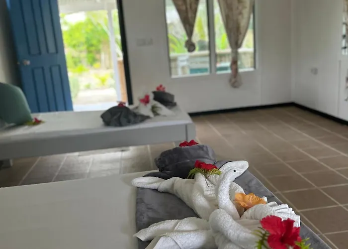 Garden Reef Bungalows