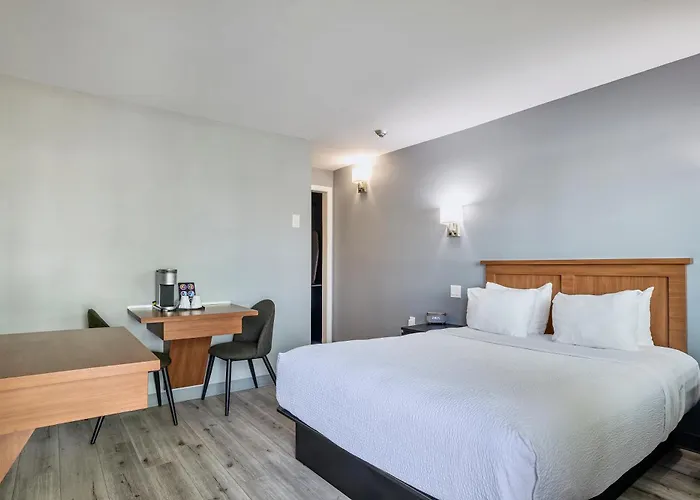 Motel Newstar Laval