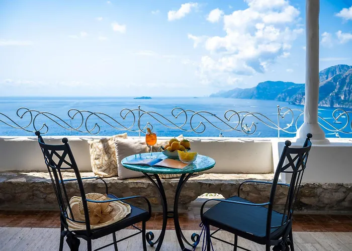 Villa Santa Chiara Positano Suites