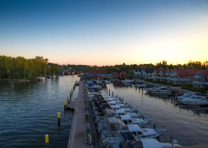 Seeglück Plau am See - Modernes Studio mit Balkon nahe See -Altstadt