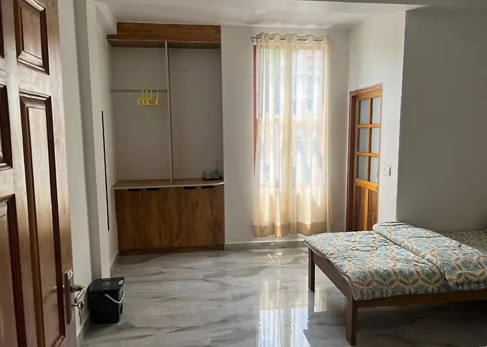 Hotel Woodland Aizawl