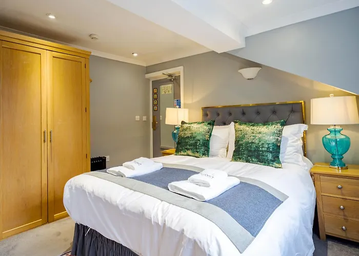 Waterhead Rooms & Suites - Parking And Light Breakfast
