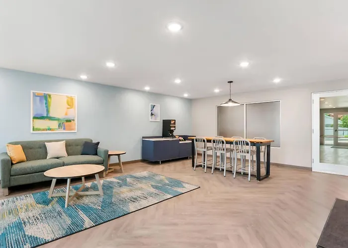 WoodSpring Suites Fort Walton Beach - Eglin AFB