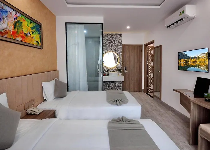Violet Hotel 2