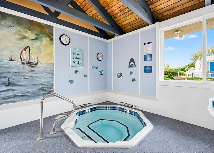 Pier 7 Condominium Resort