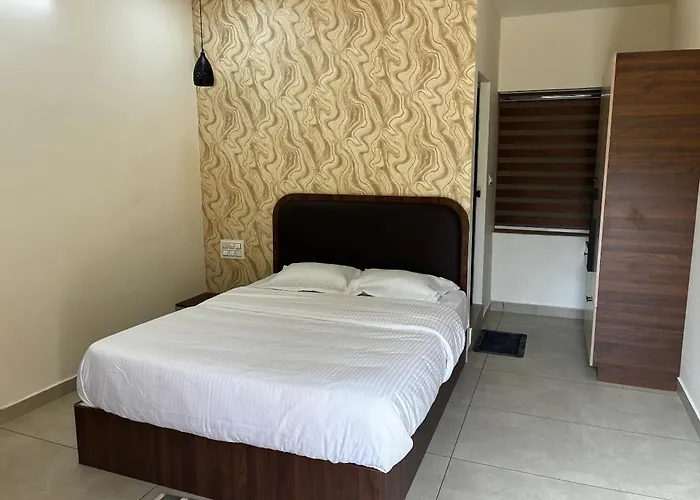 Kottoor Lodge Parakode