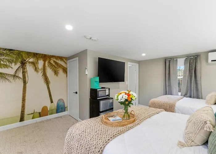 Dennisport Surf Club Boutique Hotel