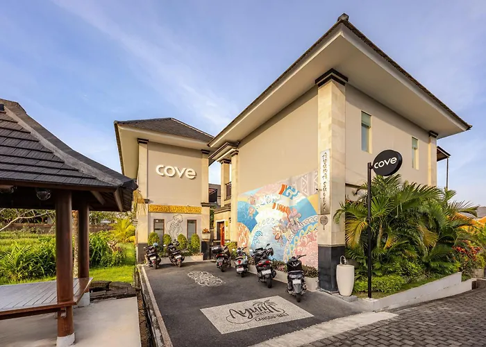 Cove Ayuna