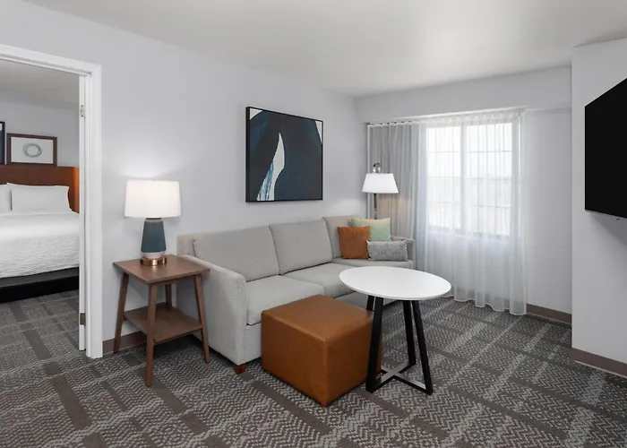 Staybridge Suites Lansing-Okemos By Ihg