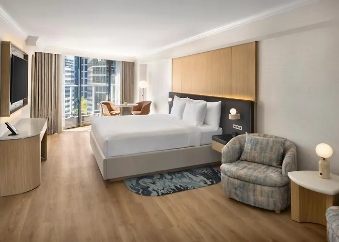 Pinnacle Hotel Harbourfront