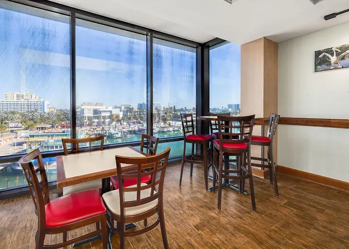 Pier House 60 Clearwater Beach Marina Hotel