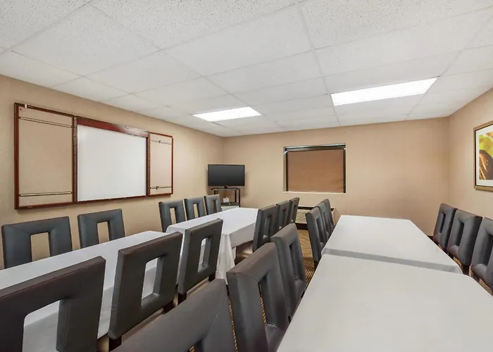 Comfort Inn & Suites Butler