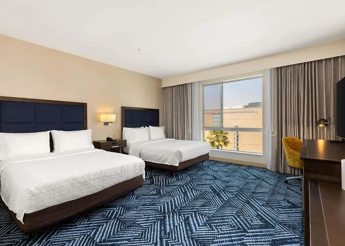 Hampton Inn&Suites Los Angeles - Glendale