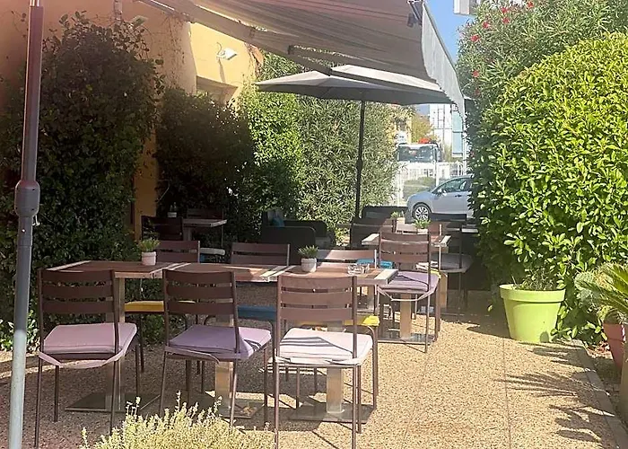 Kyriad Direct Montpellier Saint Jean De Vedas - La Peyriere