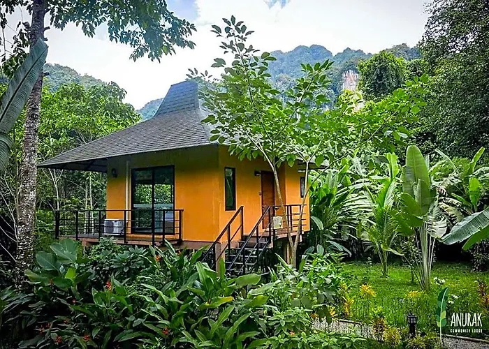 Anurak Lodge