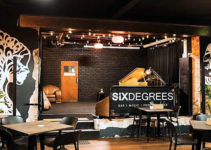 Six Degrees Boutique Hotel