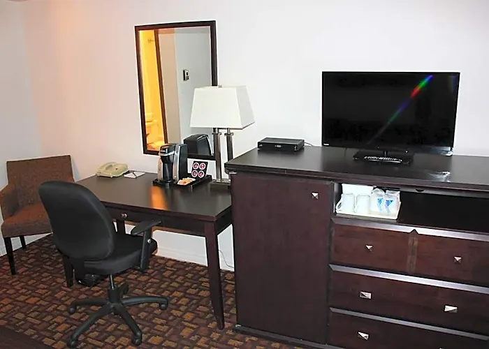 Travelodge By Wyndham Prince Albert