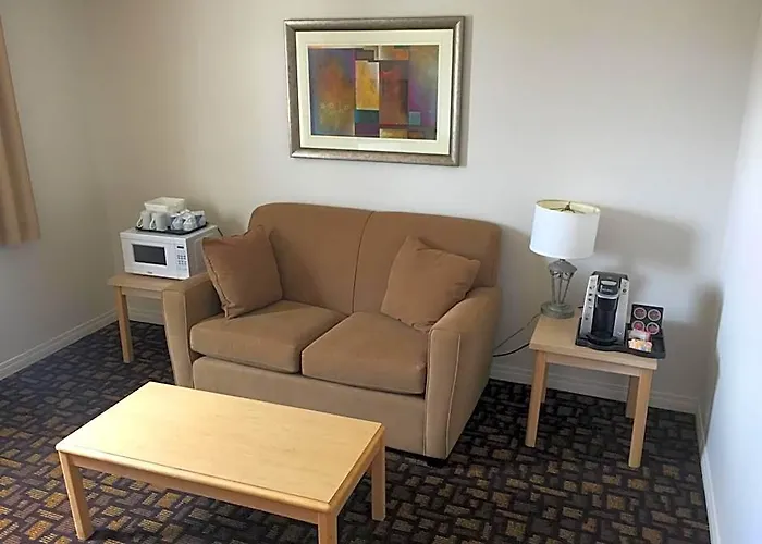 Travelodge By Wyndham Prince Albert