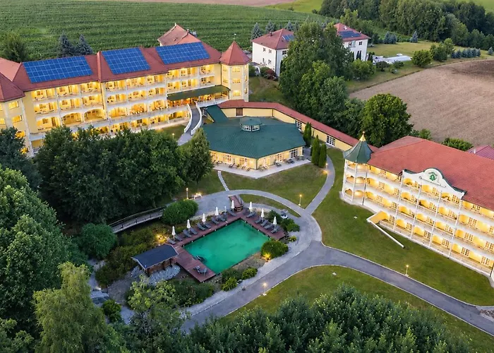Wellnesshotel Parkschloessl Zu Thyrnau Ihr Adults Only Spa Resort