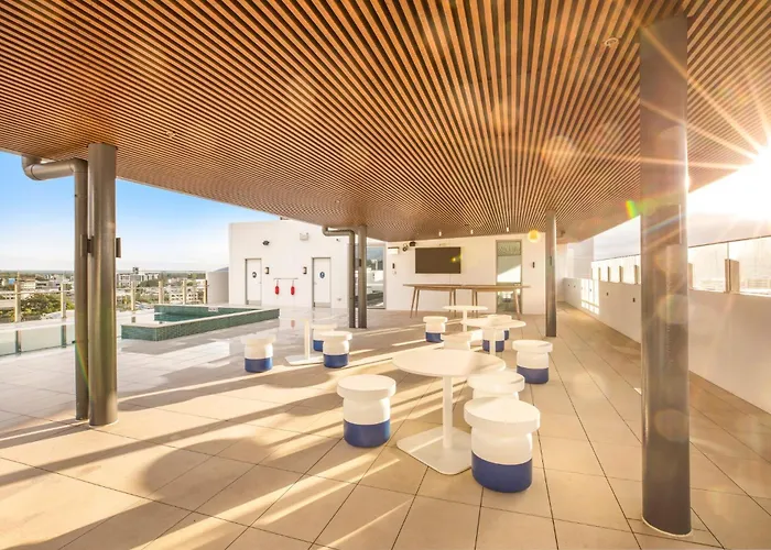 Holiday Inn & Suites Sunshine Coast, An Ihg Hotel