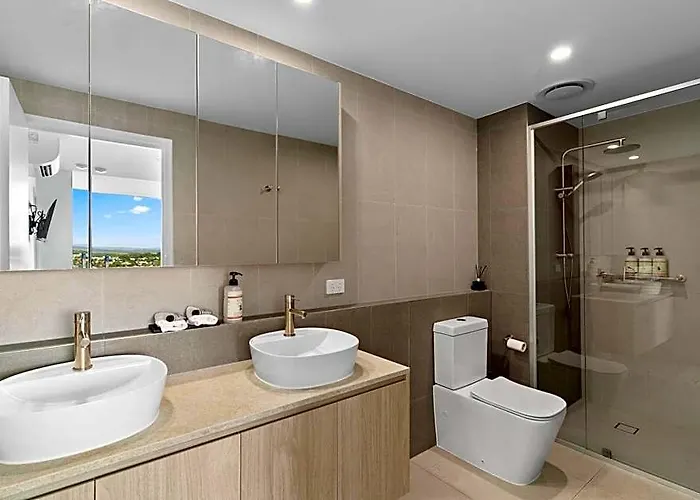 Lowanna Beach Resort Kawana