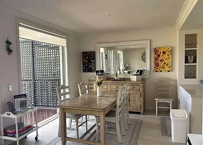 Villa Provincial - Cypress Lakes Private Villa