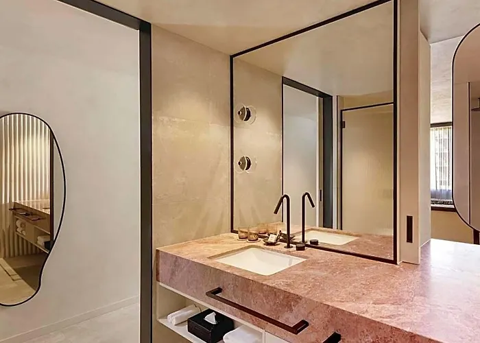 Mondrian Gold Coast
