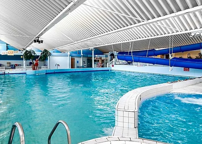 Spacious House With Dishwasher, Beach At Walking Distance