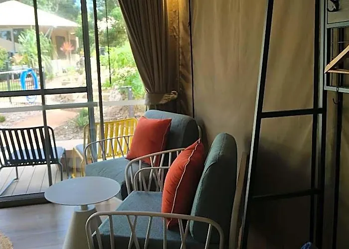 Magnetic Glamping Tent 10
