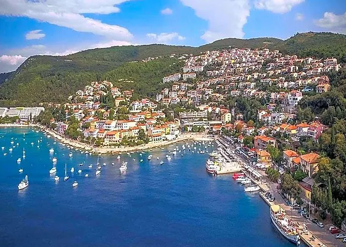 Villa With Pool In Rabac