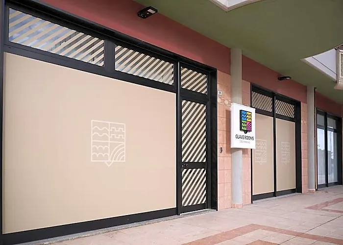 Glave Rooms