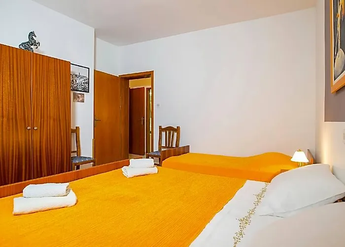 Apartment 653