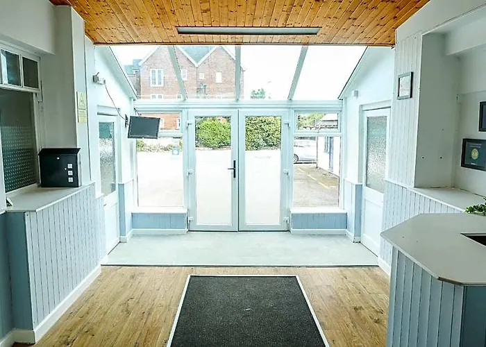 Oyo Meadows Way Guest House